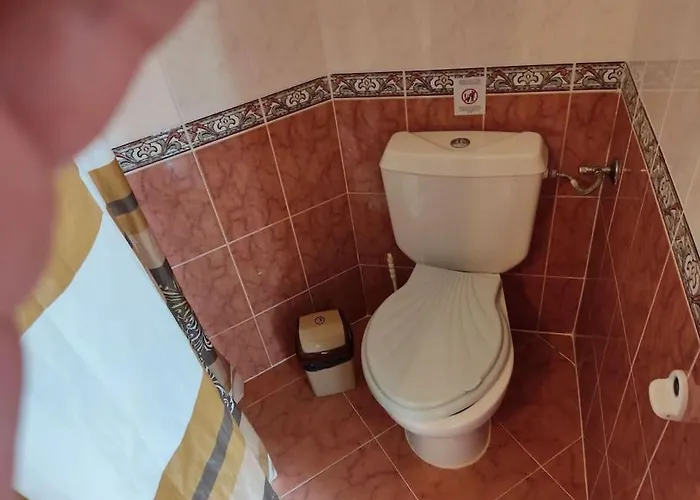 Billy's Two- Bed For Rent At Sunny Апартаменти *