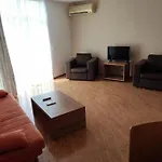 Billy's Two- Bed For Rent At Sunny * Slăntjev Brjag
