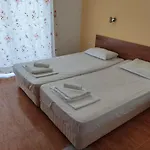 Lägenhet Billy's Two- Bed For Rent At Sunny *