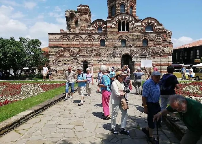 Billy's Two- Bed For Rent At Sunny Slăntjev Brjag